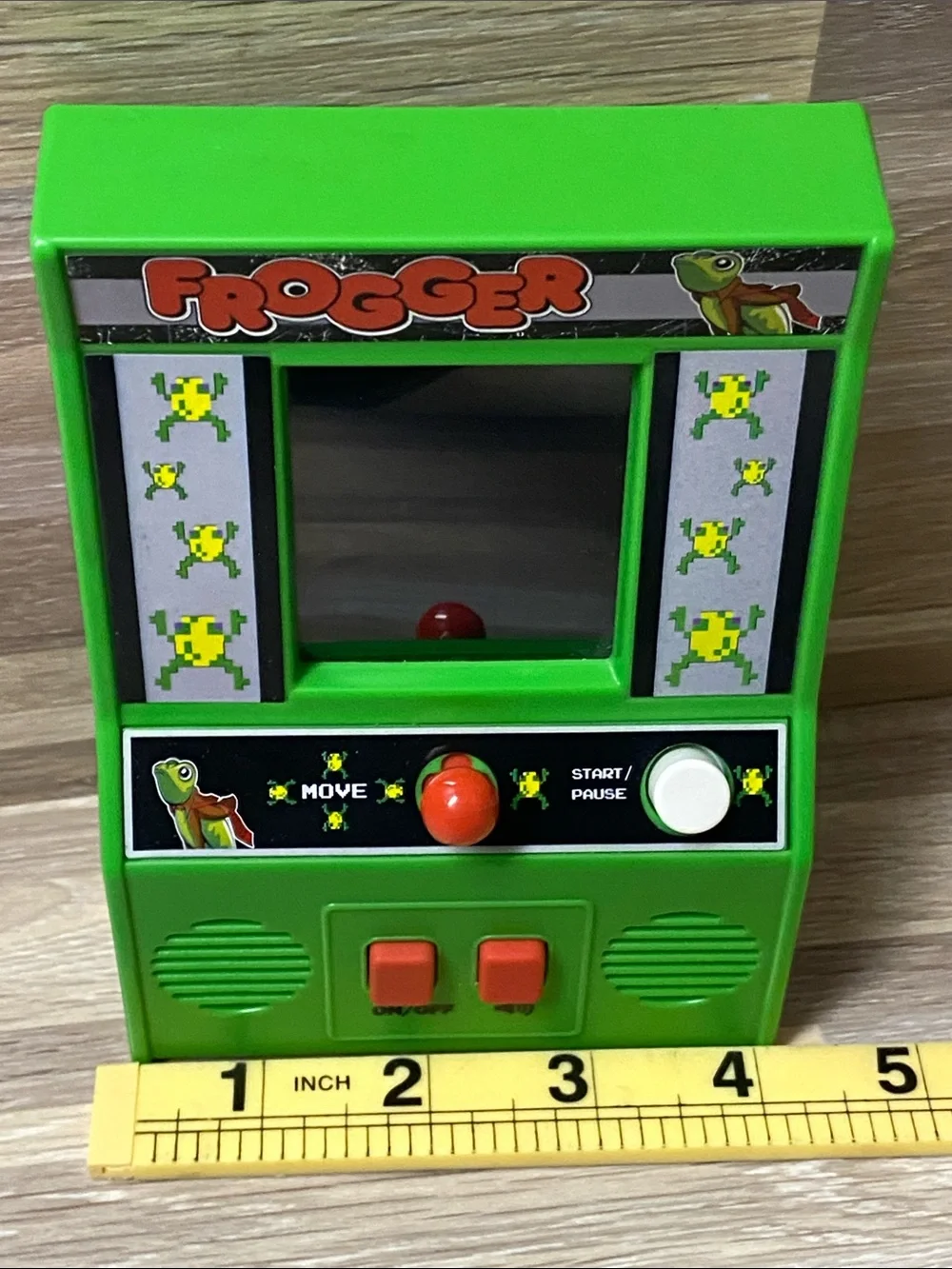 Frogger Portable Retro Handheld Game Console - Green